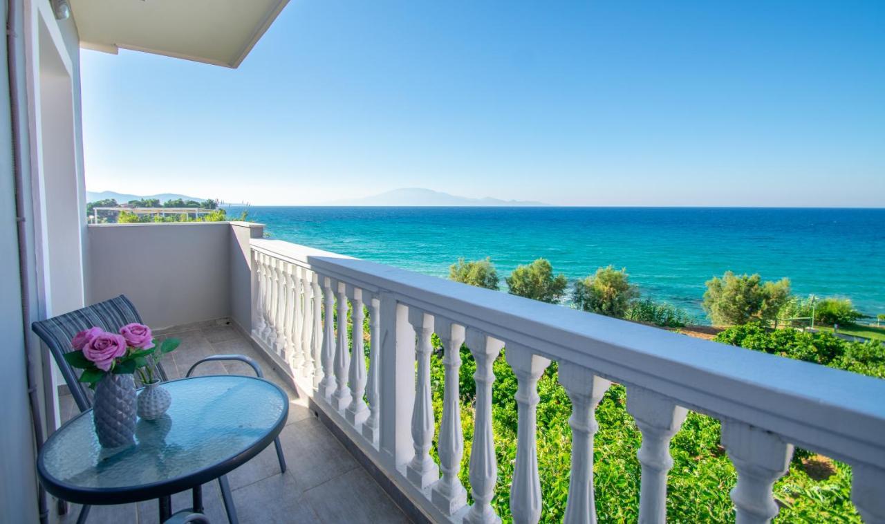 Bellezza Del Mare Apartment Amoudi Exterior photo
